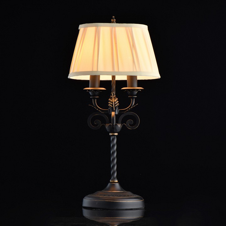 Настольная лампа декоративная Chiaro Виктория 1 401030702