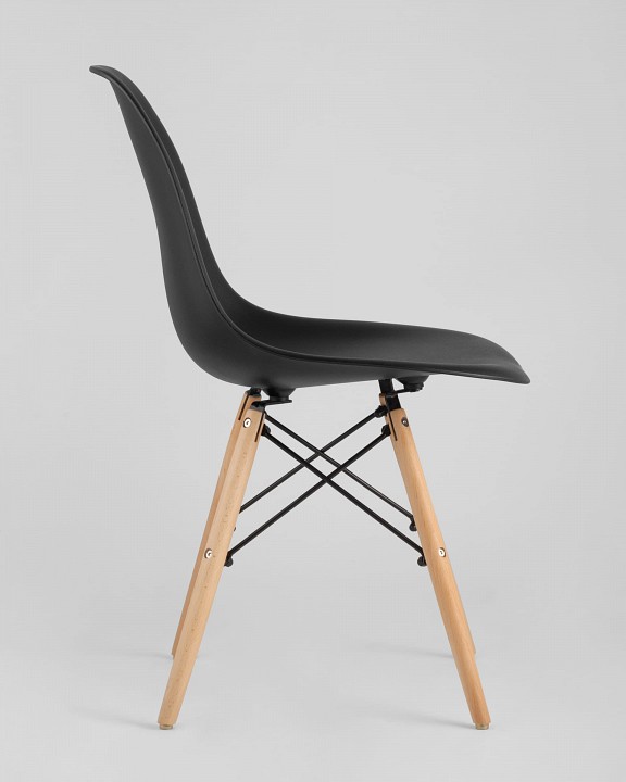 Набор из 4 стульев Eames